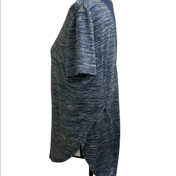 Athleta Womens athletic split side mesh back short sleeve top size medium - Picture 10 of 13